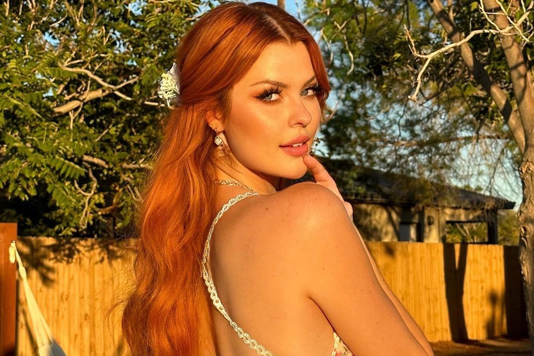 Elly Clutch Fan Casting