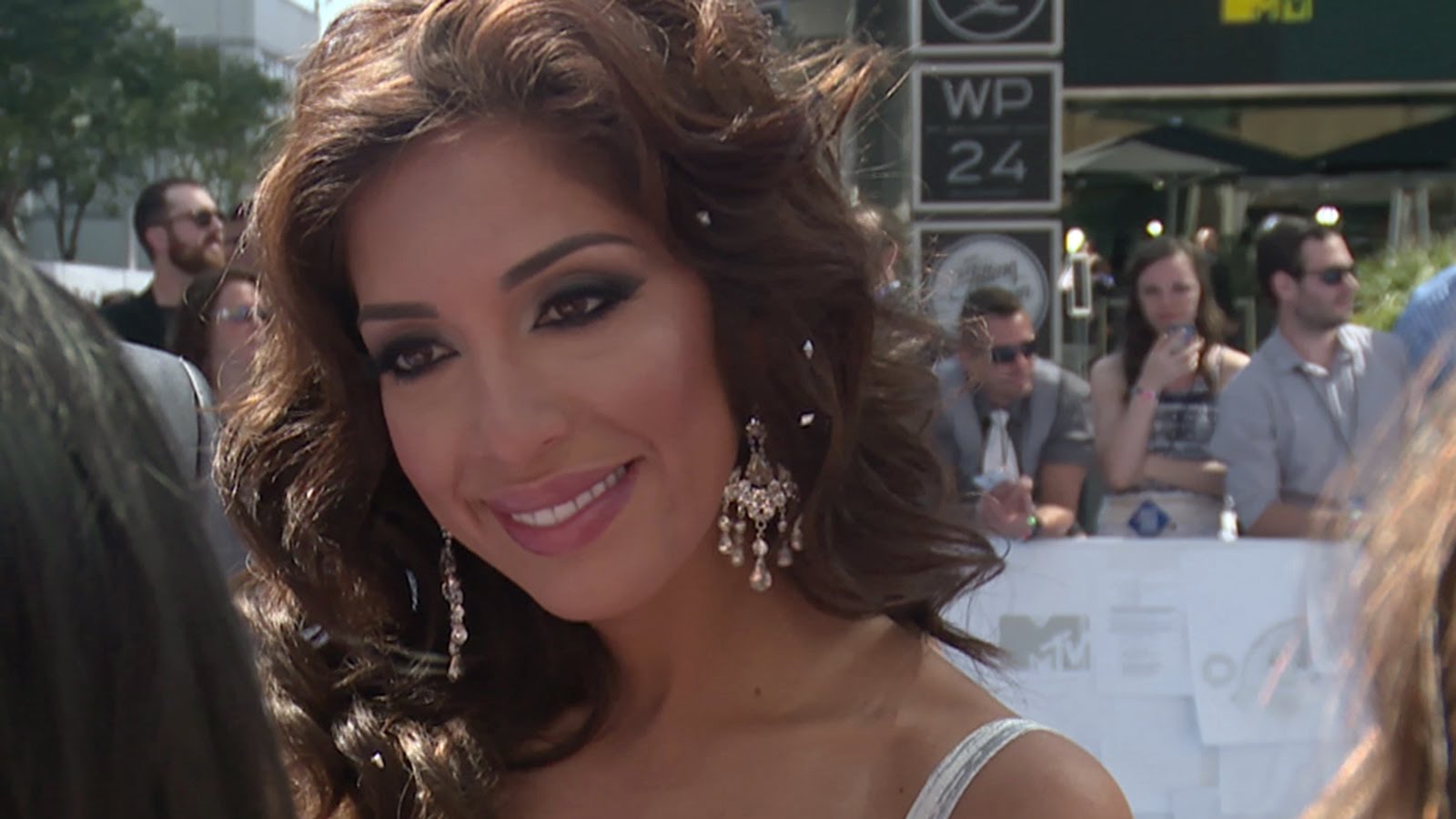 5 Tips to Handle Leaked Sex Tapes